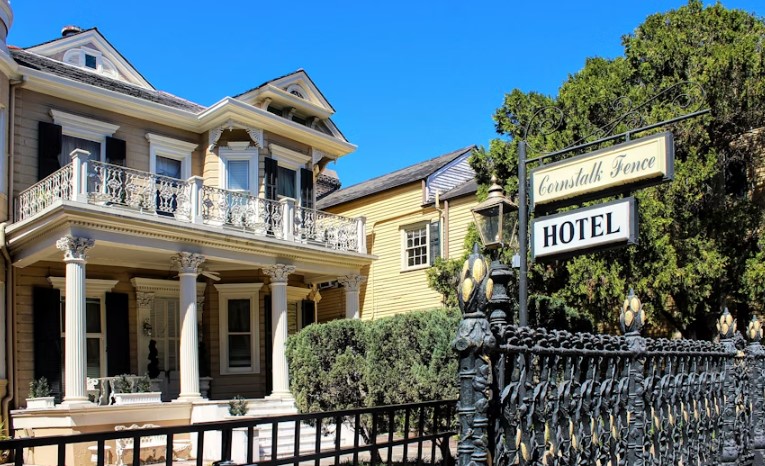 Best Five Star Hotels In California.jpg